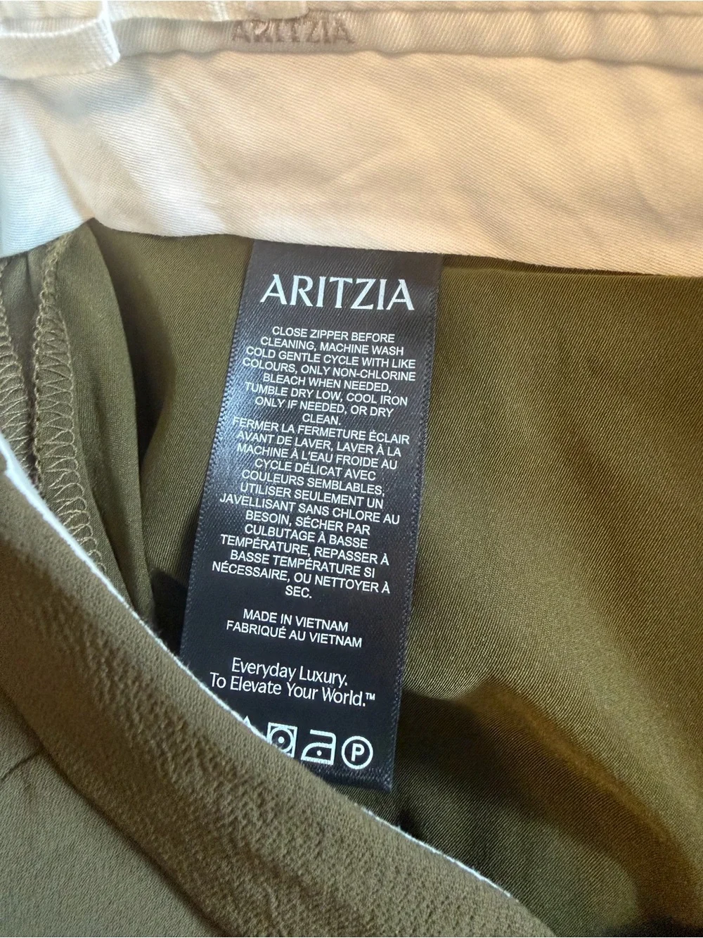 Aritzia Define Skort - Crepette™ Size 2